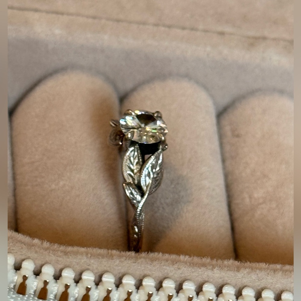 Leaf Engagement Ring - image 3